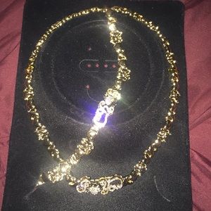 Gold plated necklace and bracelet.